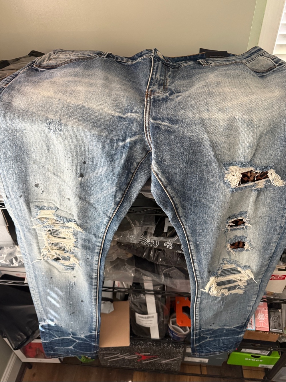 Men's Straight Rip-Detail Light Blue Jeans